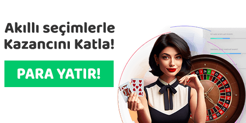 Krupiye kostümlü bir kadın elinde iskambil kartları, arka planda rulet masası